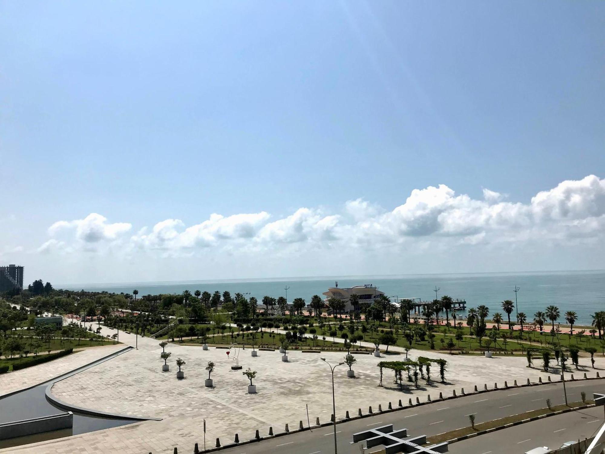 Orbi Beach Tower Aparts Batumi Eksteriør bilde